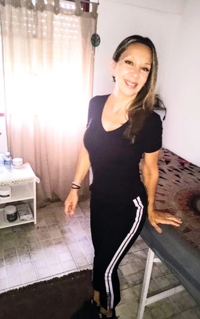 Alejandra — masajista en Buenos Aires — foto 2