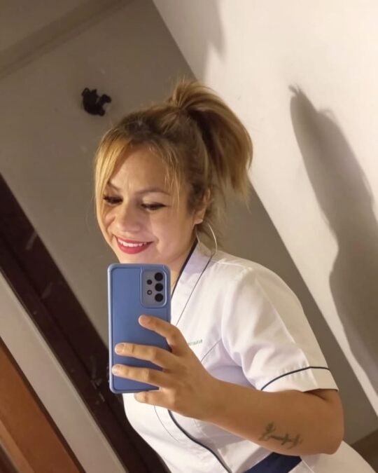 Paloma — masajista en Pilar