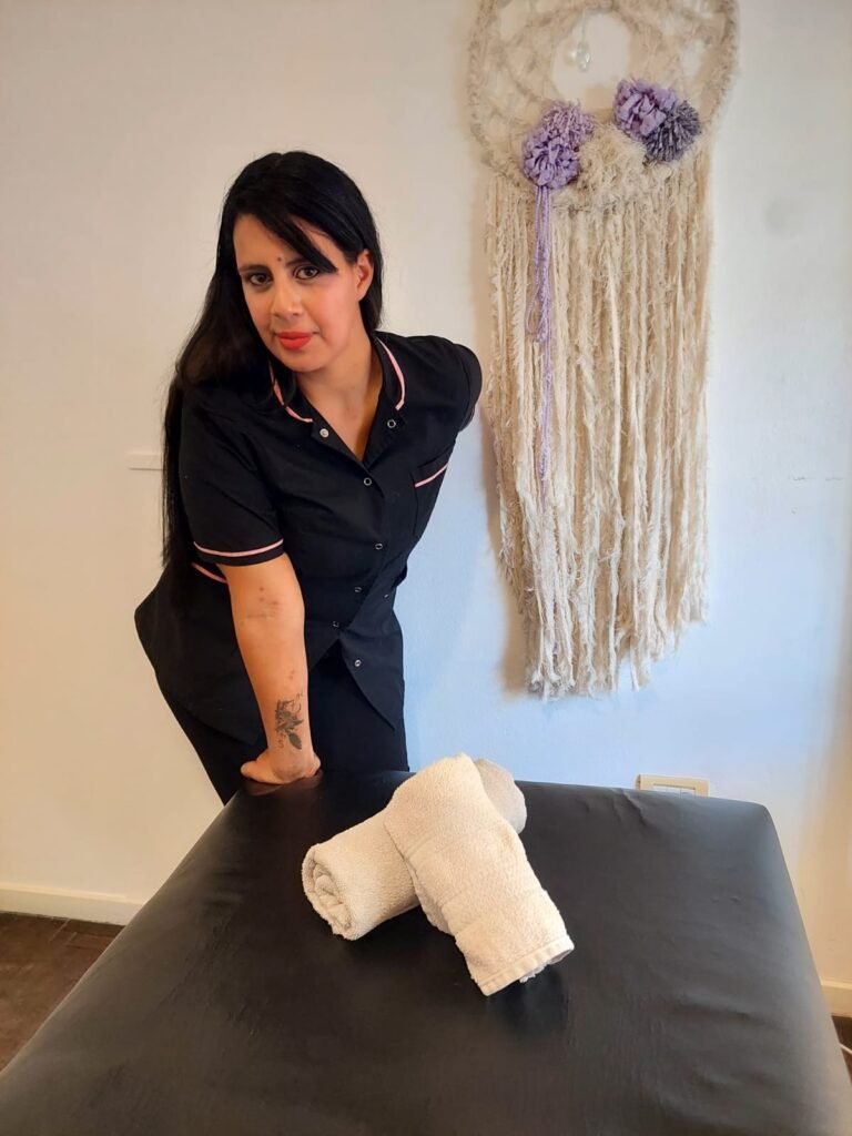 Ely — masajista en Ramos Mejía — foto 1