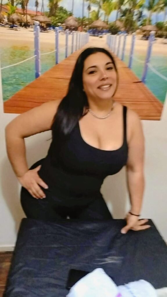 Karen — masajista en Congreso — foto 6