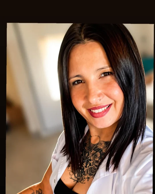 Cinthia — masajista en Almagro