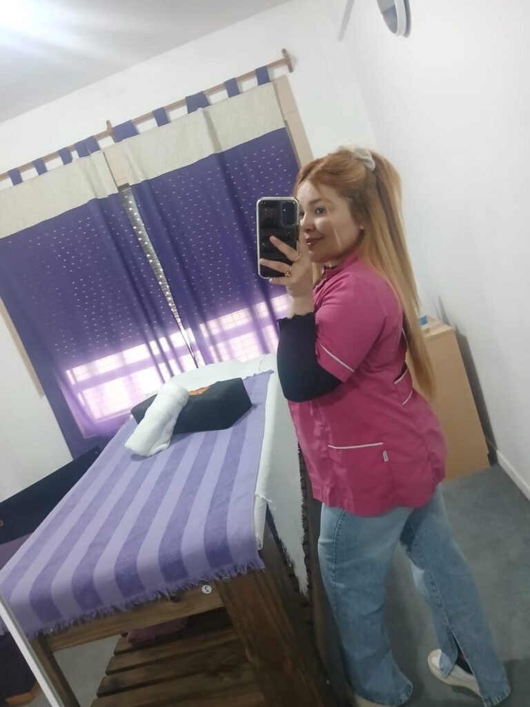 Sofía — masajista en Almagro — foto 5